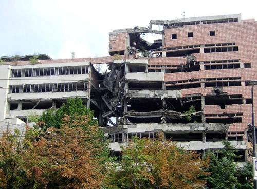 belgrado-zona-ministero-palazzo-distrutto-600Ã—442.jpg